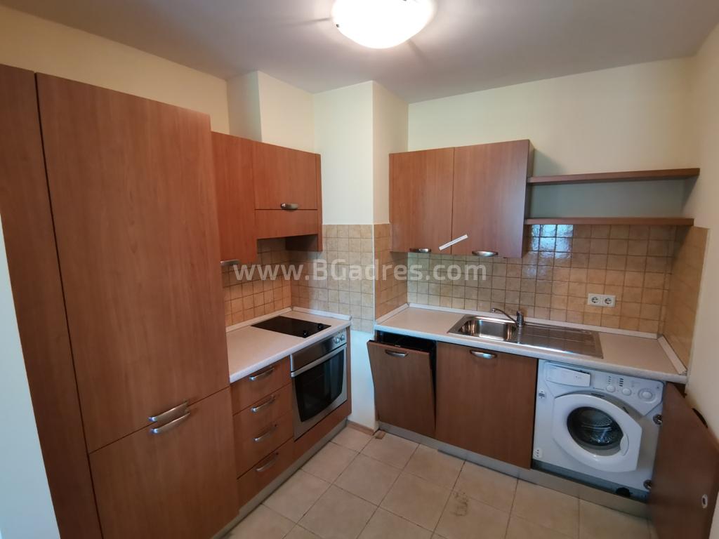 Buy inexpensive apartment with 2 bedrooms on the first line | No. 2037