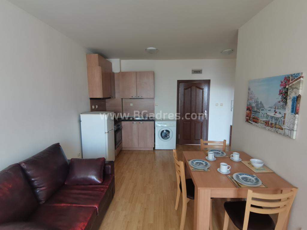 Евтин апартамент в Свети Влас | No 2066