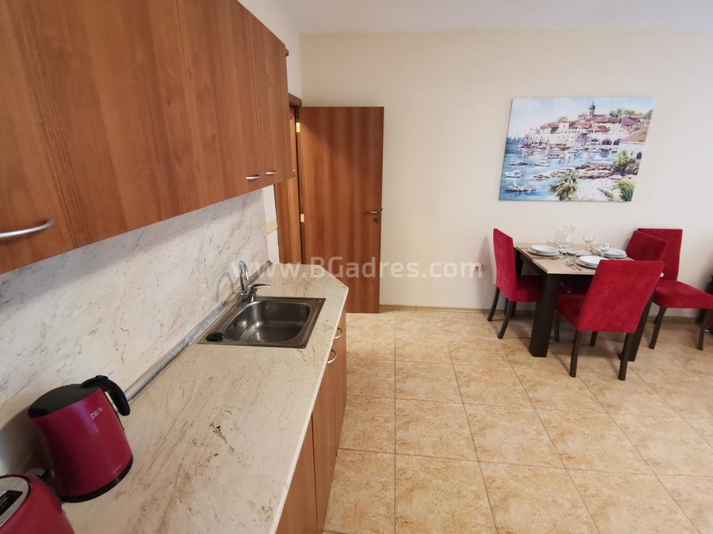 Недорогая квартира на первой линии | №2138