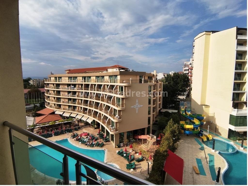 Купете тристаен апартамент на брега на евтино | № 2146