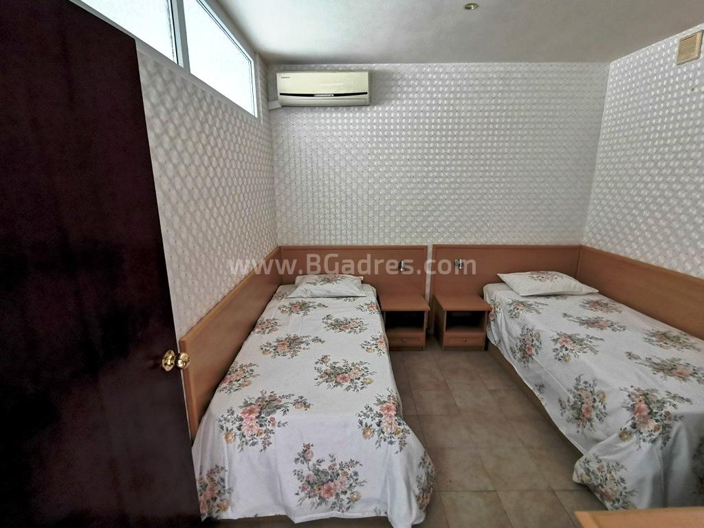 Купете тристаен апартамент на брега на евтино | № 2146