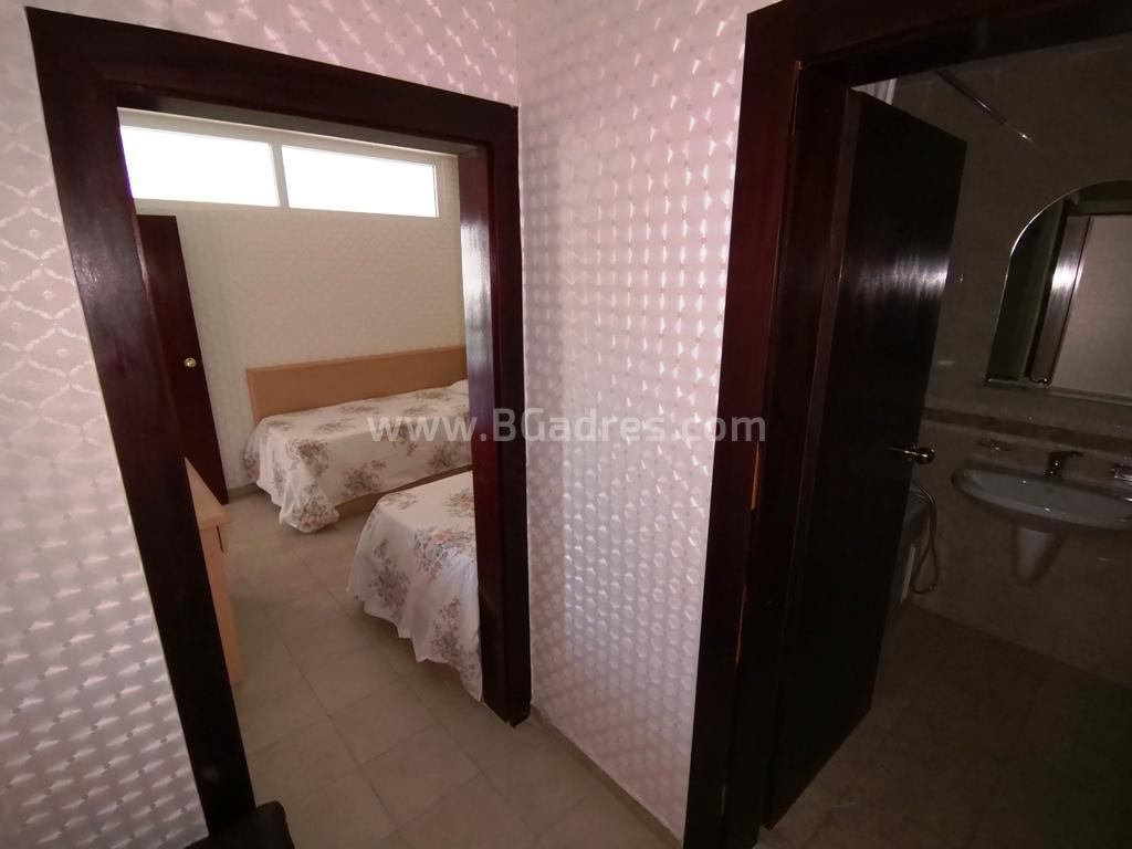 Купете тристаен апартамент на брега на евтино | № 2146