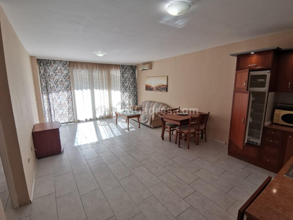 Апартамент в центъра на Несебър с ниска такса поддръжка | № 2182