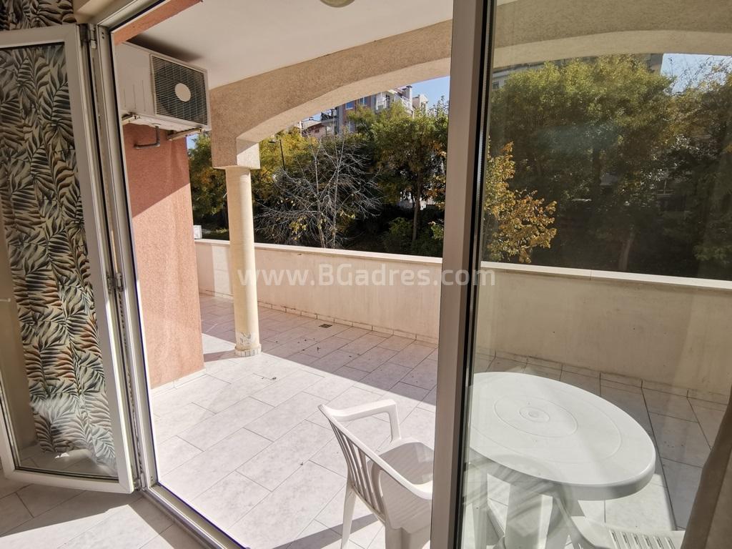 Апартамент в центъра на Несебър с ниска такса поддръжка | № 2182