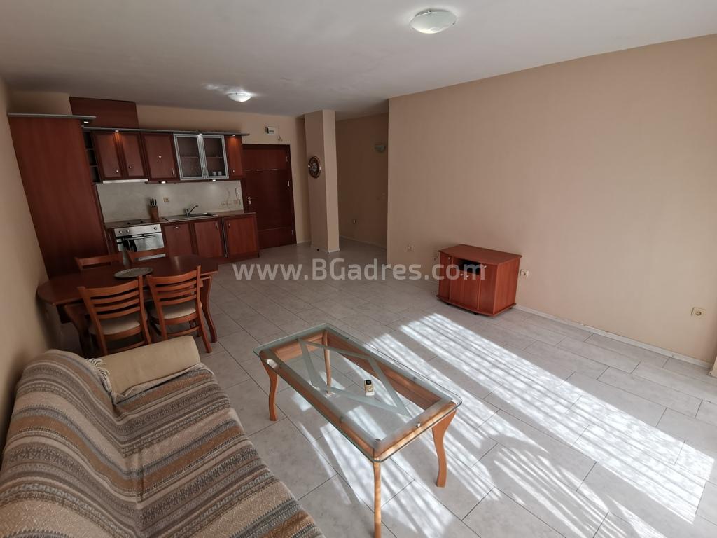 Апартамент в центъра на Несебър с ниска такса поддръжка | № 2182