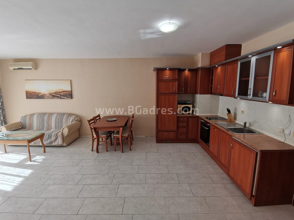 Апартамент в центъра на Несебър с ниска такса поддръжка | № 2182