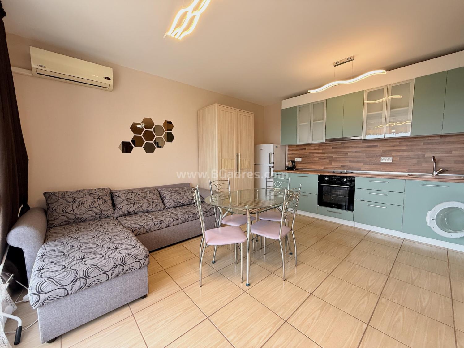 Квартира в комплексе Вияна І №4324