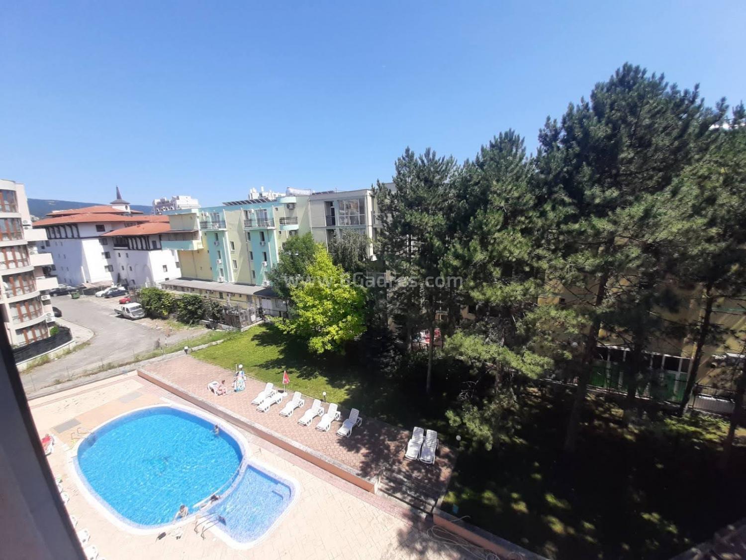 Евтин апартамент с 2 спални на морето I №2586