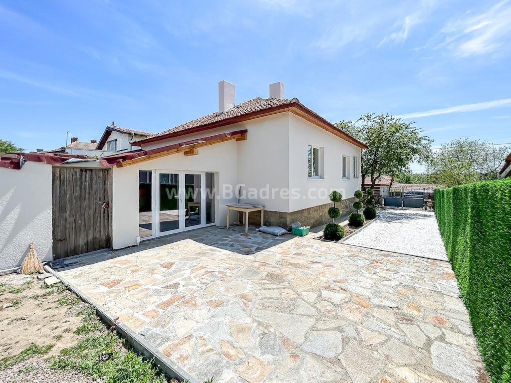 Renoviertes Haus im Dorf Goritsa І №3216