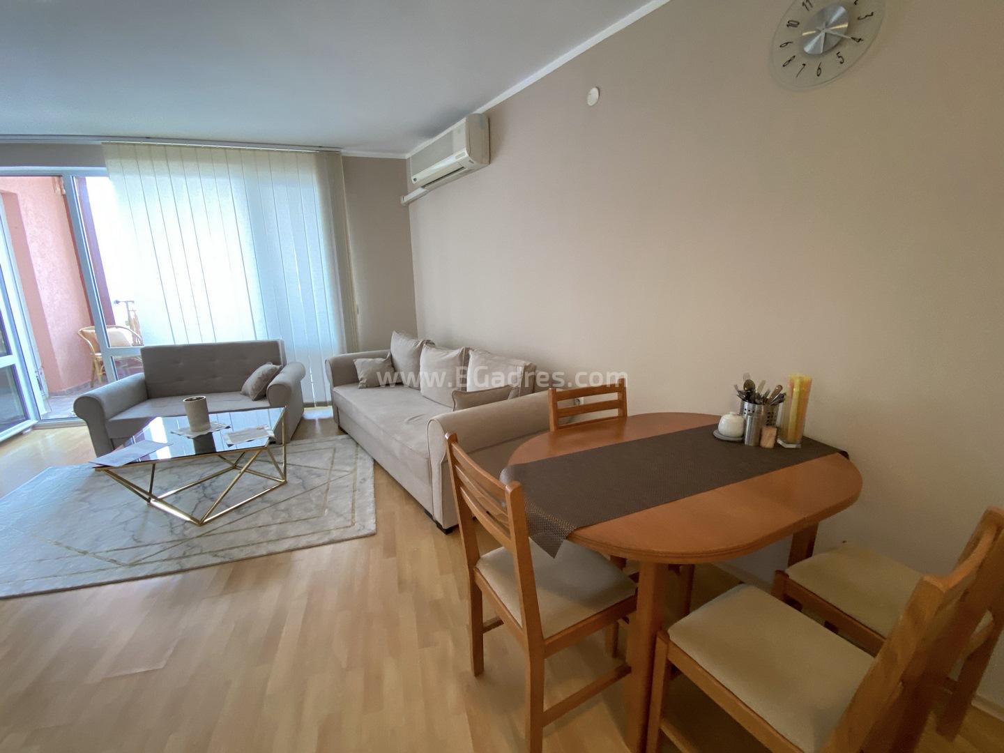 Apartment with sea view in Elenite I №2452