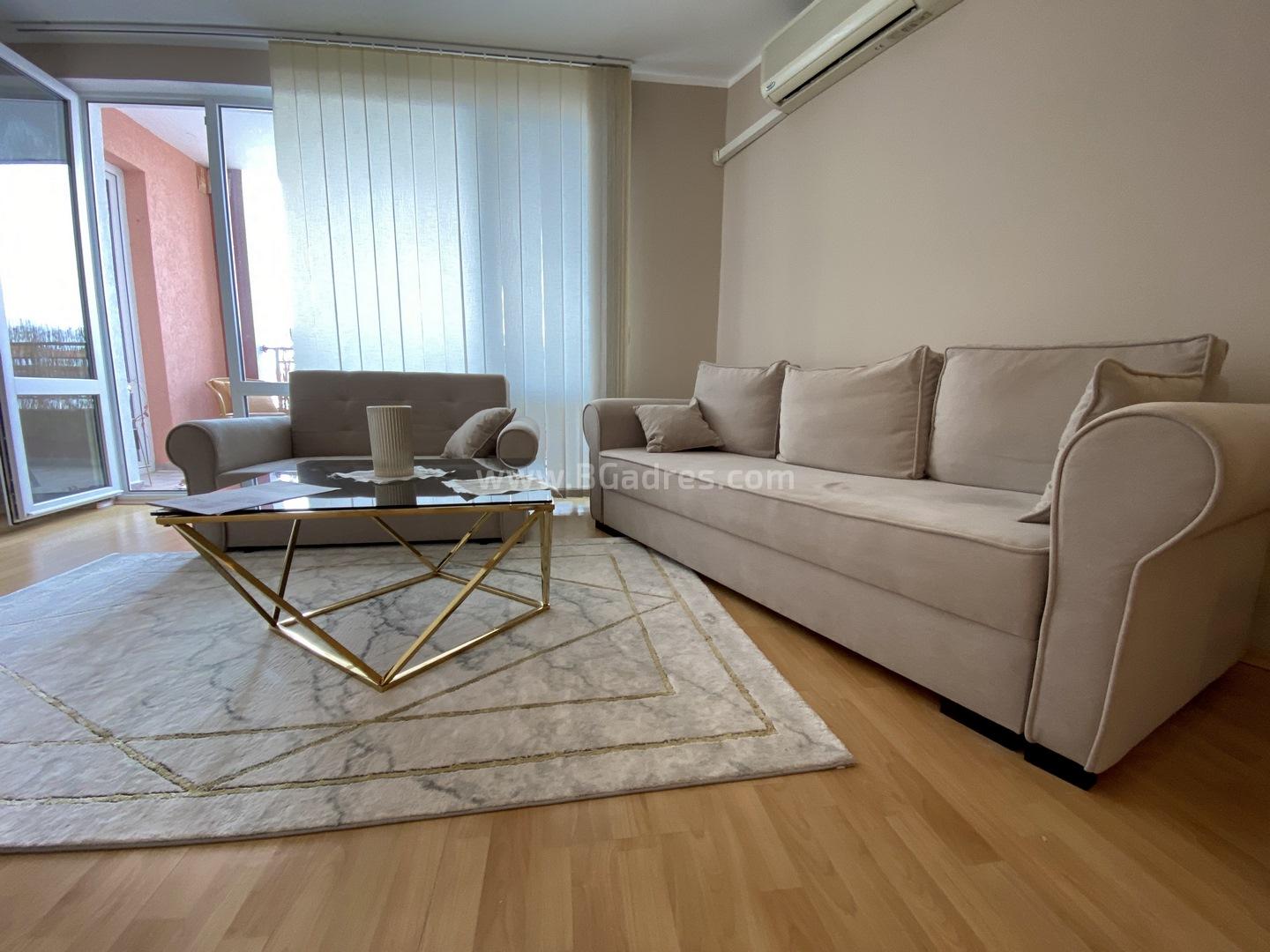 Apartment with sea view in Elenite I №2452