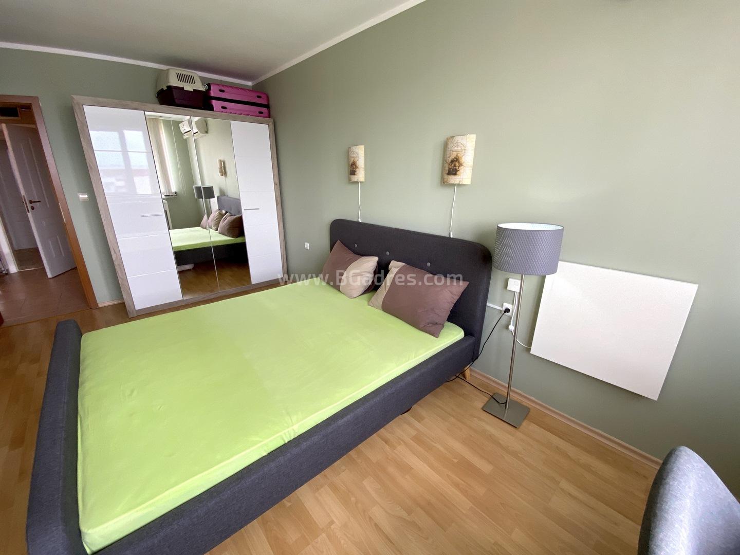 Apartment with sea view in Elenite I №2452