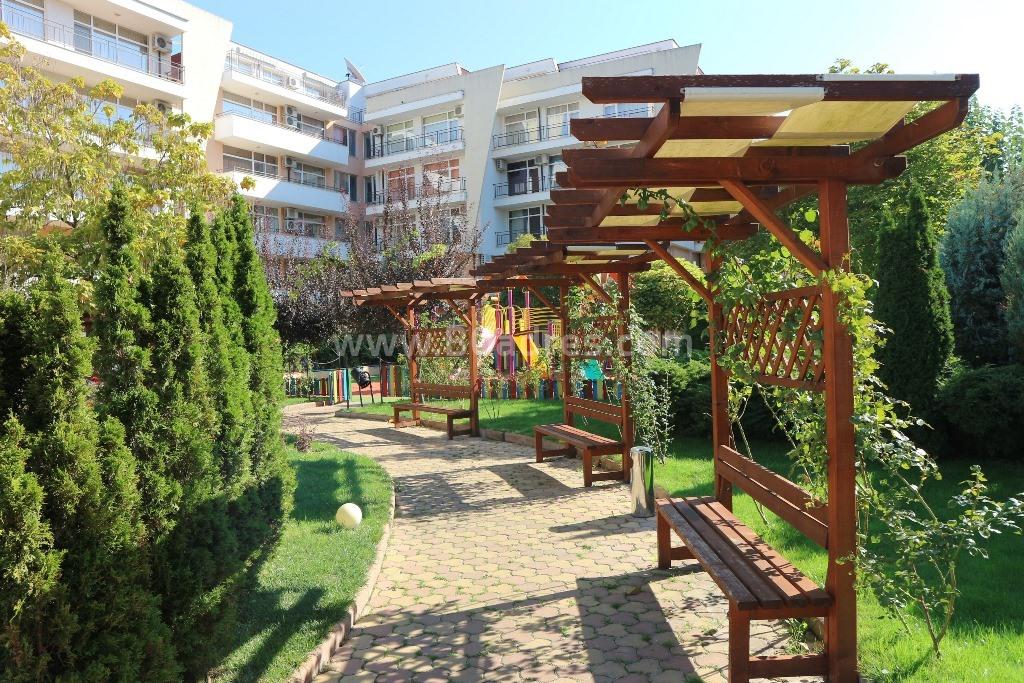 Квартира с мебелью в комплексе Гранд Камелия | №2046