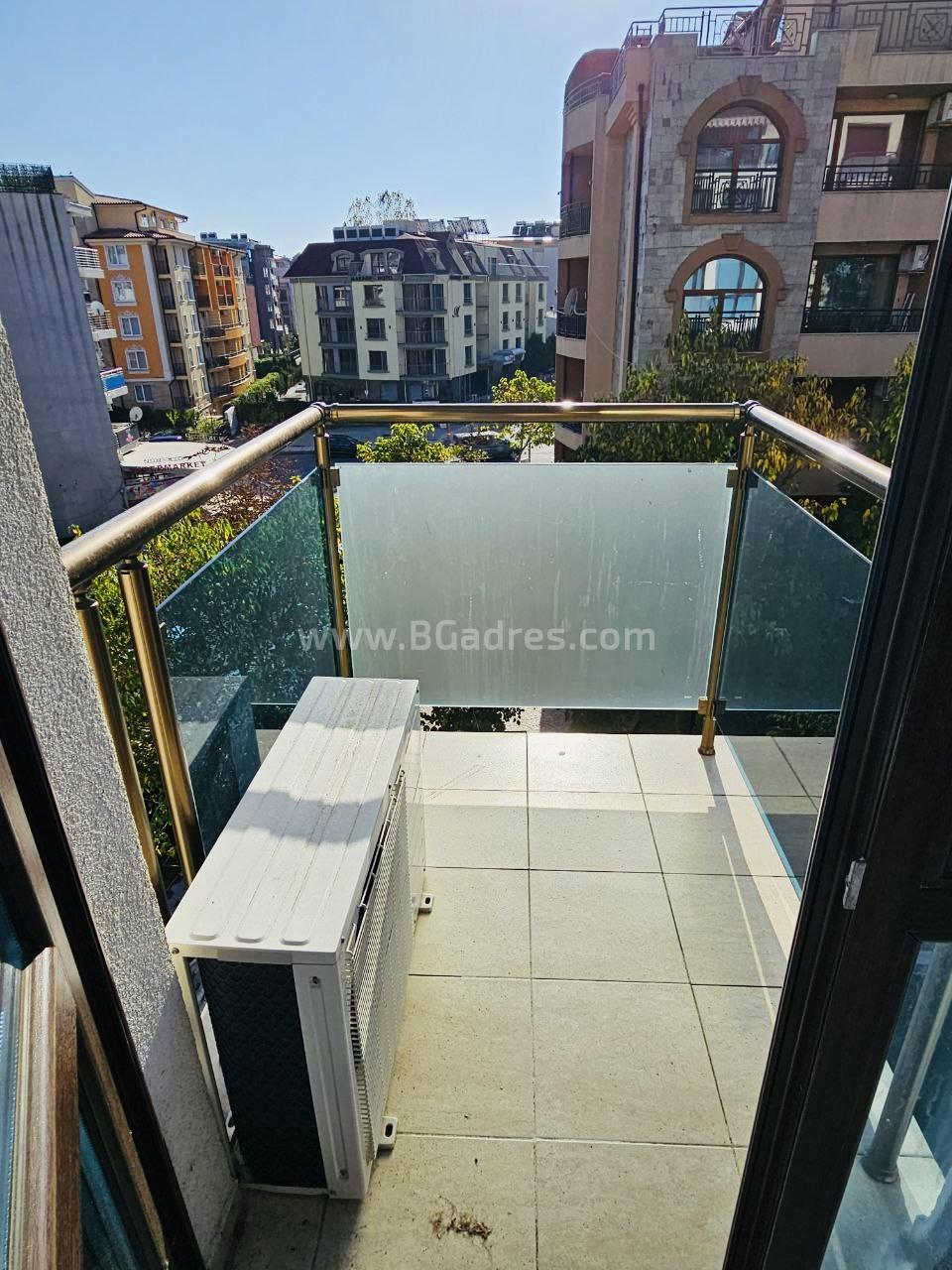 Голямо студио до морето І №3378