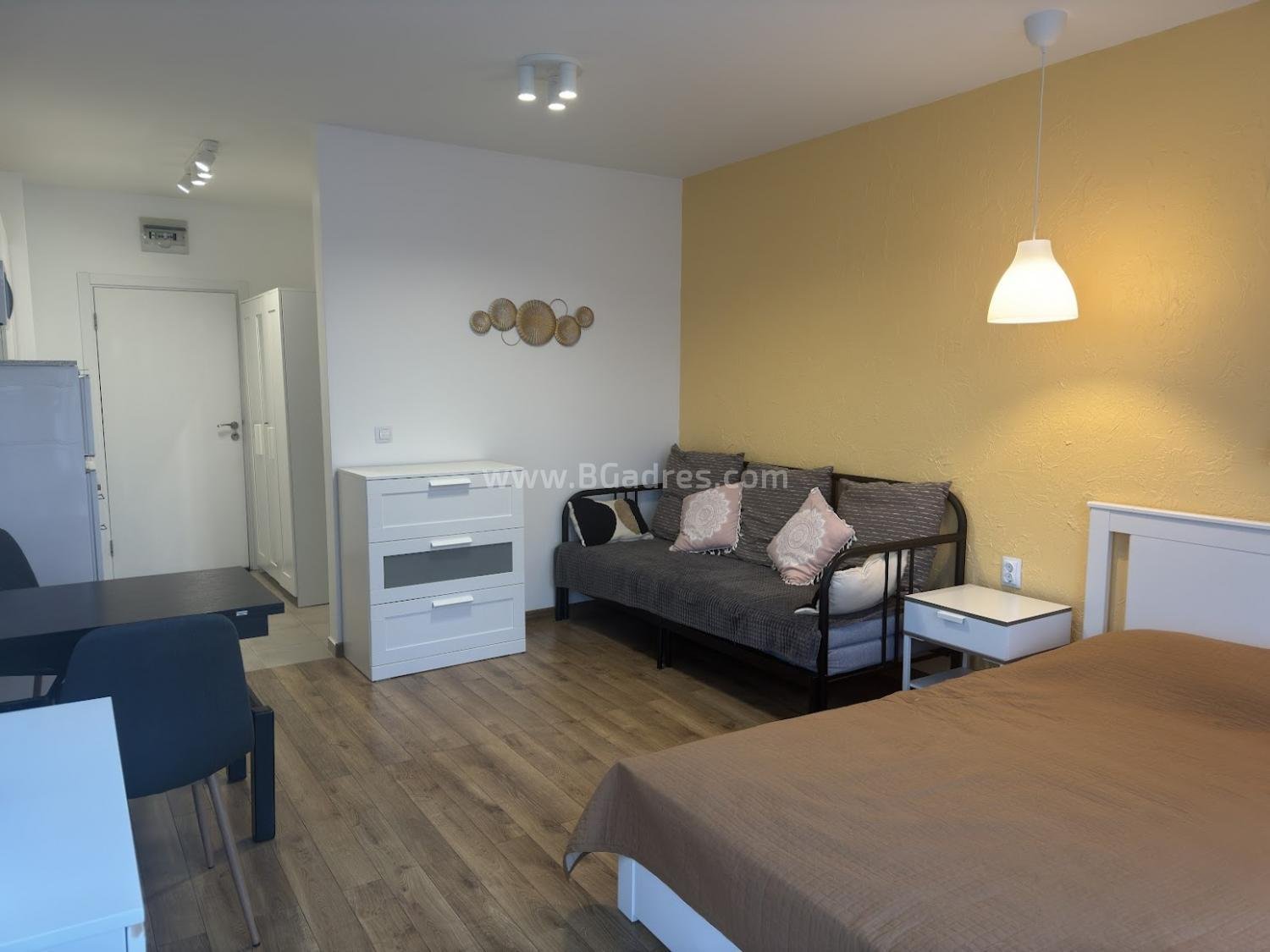 Большая студия у моря І №3568