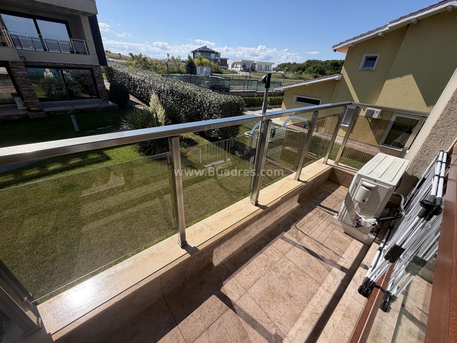Sea view apartment in Chernomorets І №4805