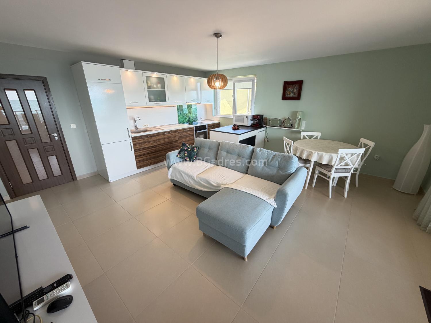 Sea view apartment in Chernomorets І №4805