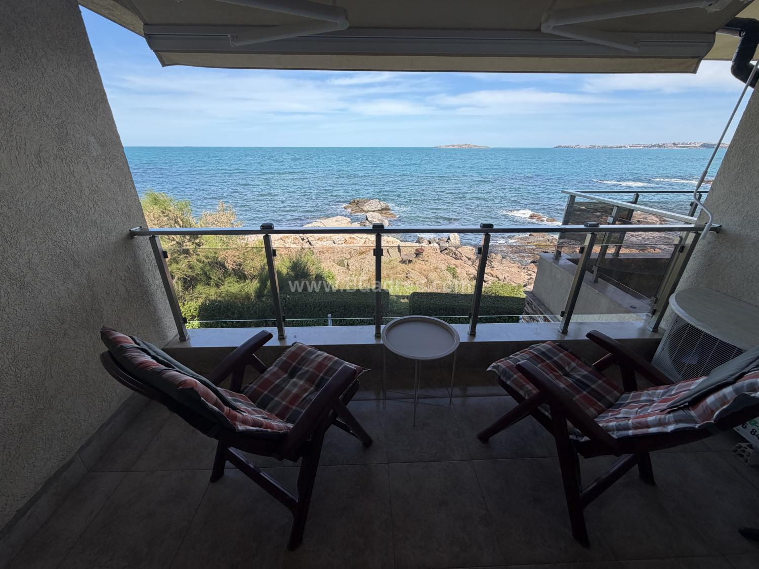 Sea view apartment in Chernomorets І №4805