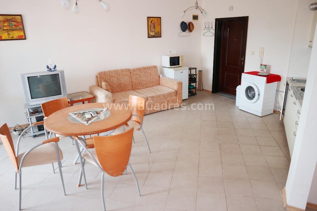 Купете евтин тристаен апартамент | No 2108