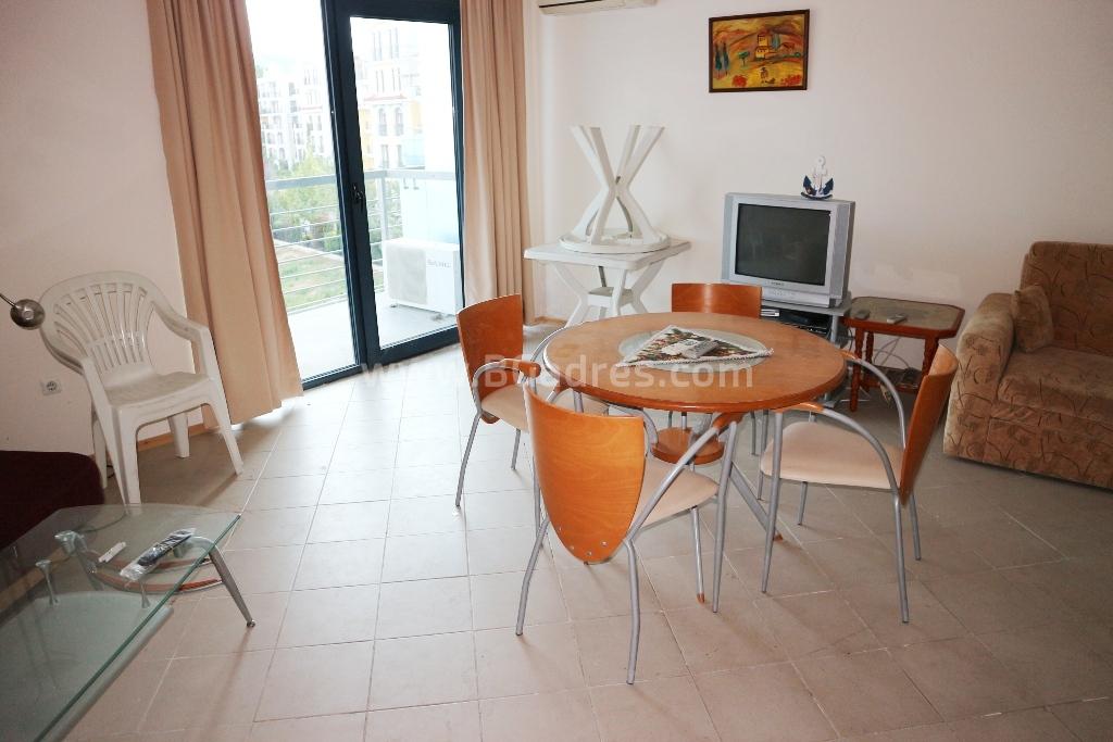 Купете евтин тристаен апартамент | No 2108