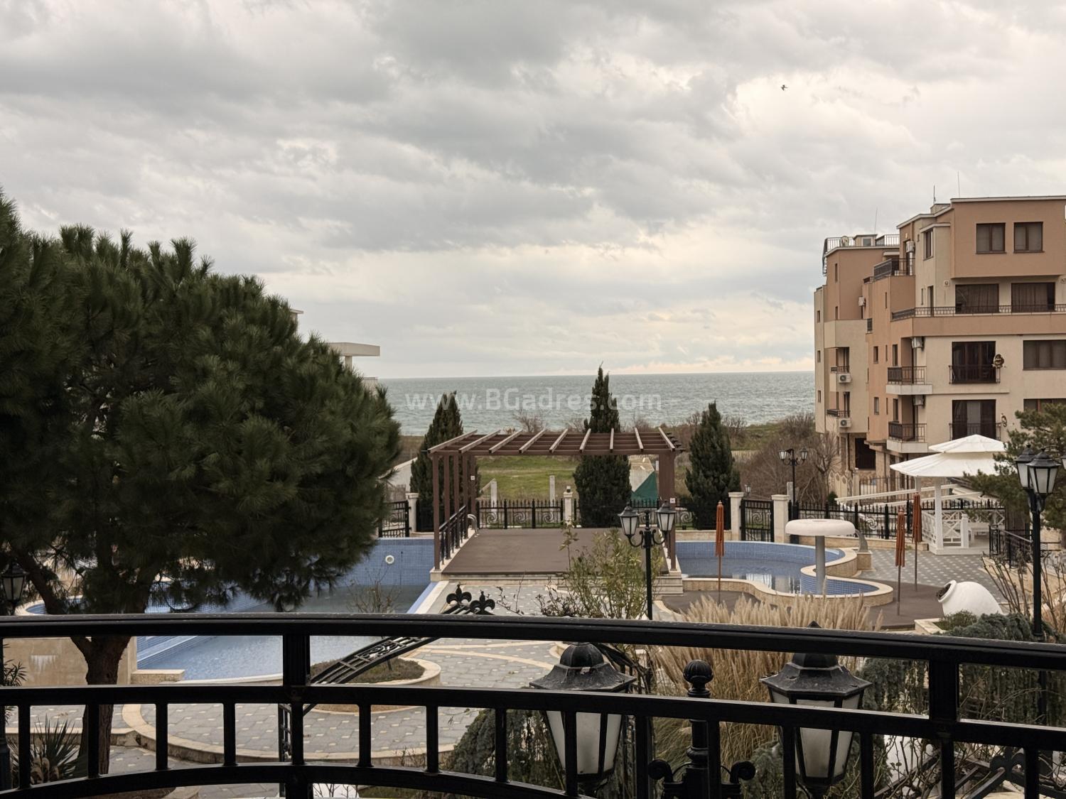 Sea view apartment in Pomorie І №4664