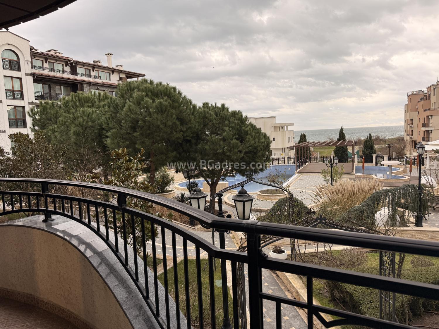 Sea view apartment in Pomorie І №4664