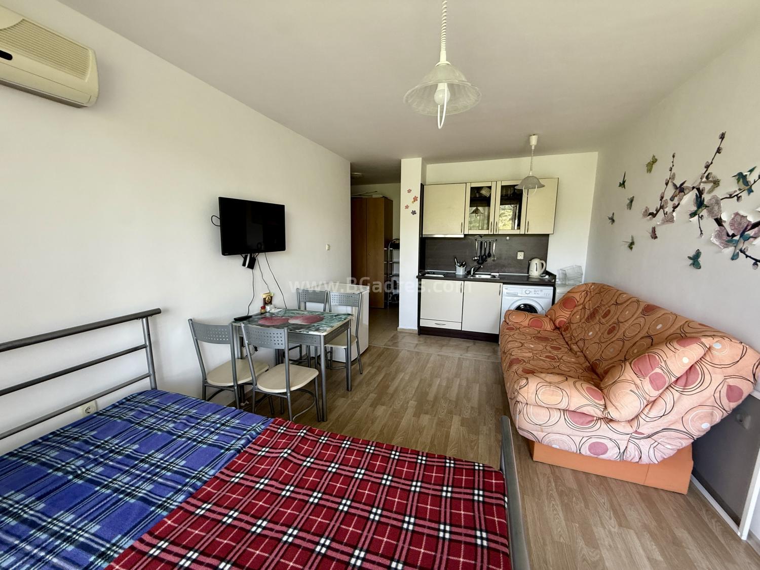 Studio with low maintenace fee in Sveti vlas І №4768