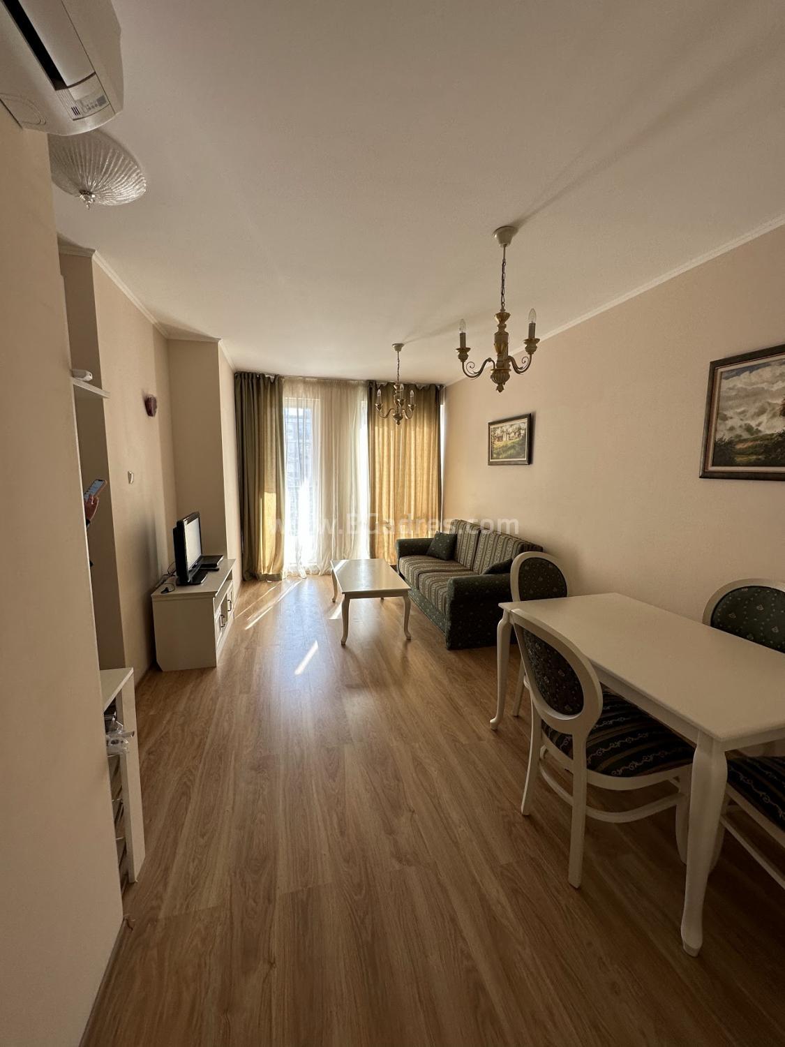Wohnung im Komplex Izida Palace І №2864