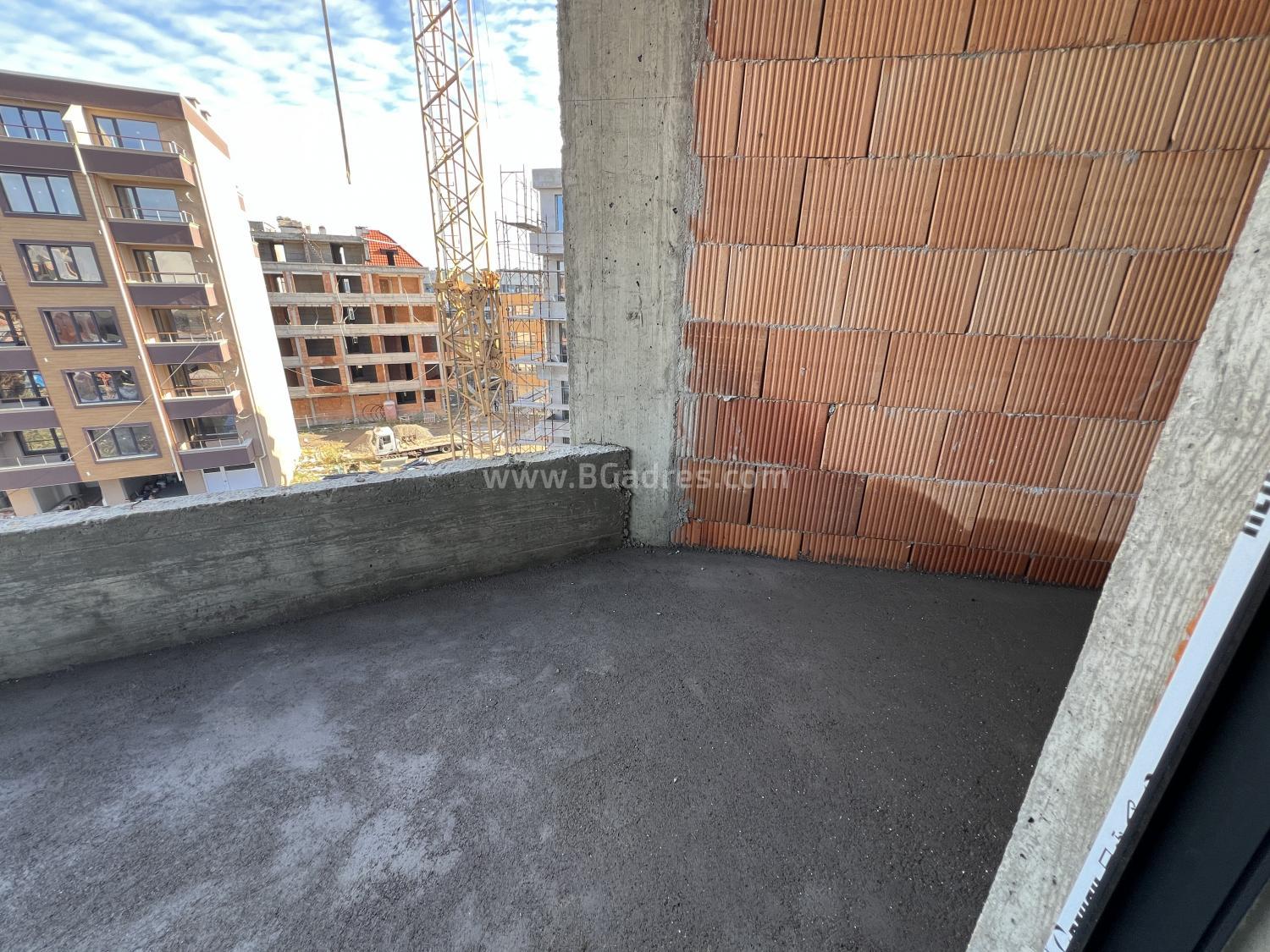 Апартамент в жилищна сграда в Поморие І №4502