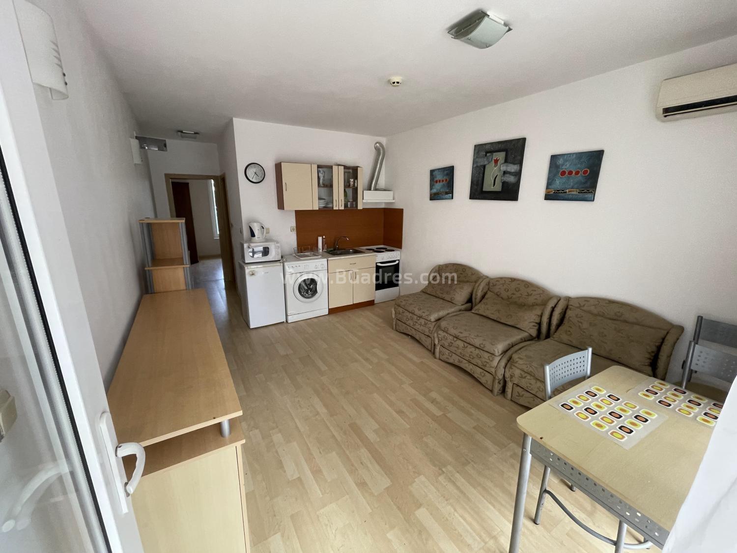 Недорогая двухкомнатная квартира у моря І №3546