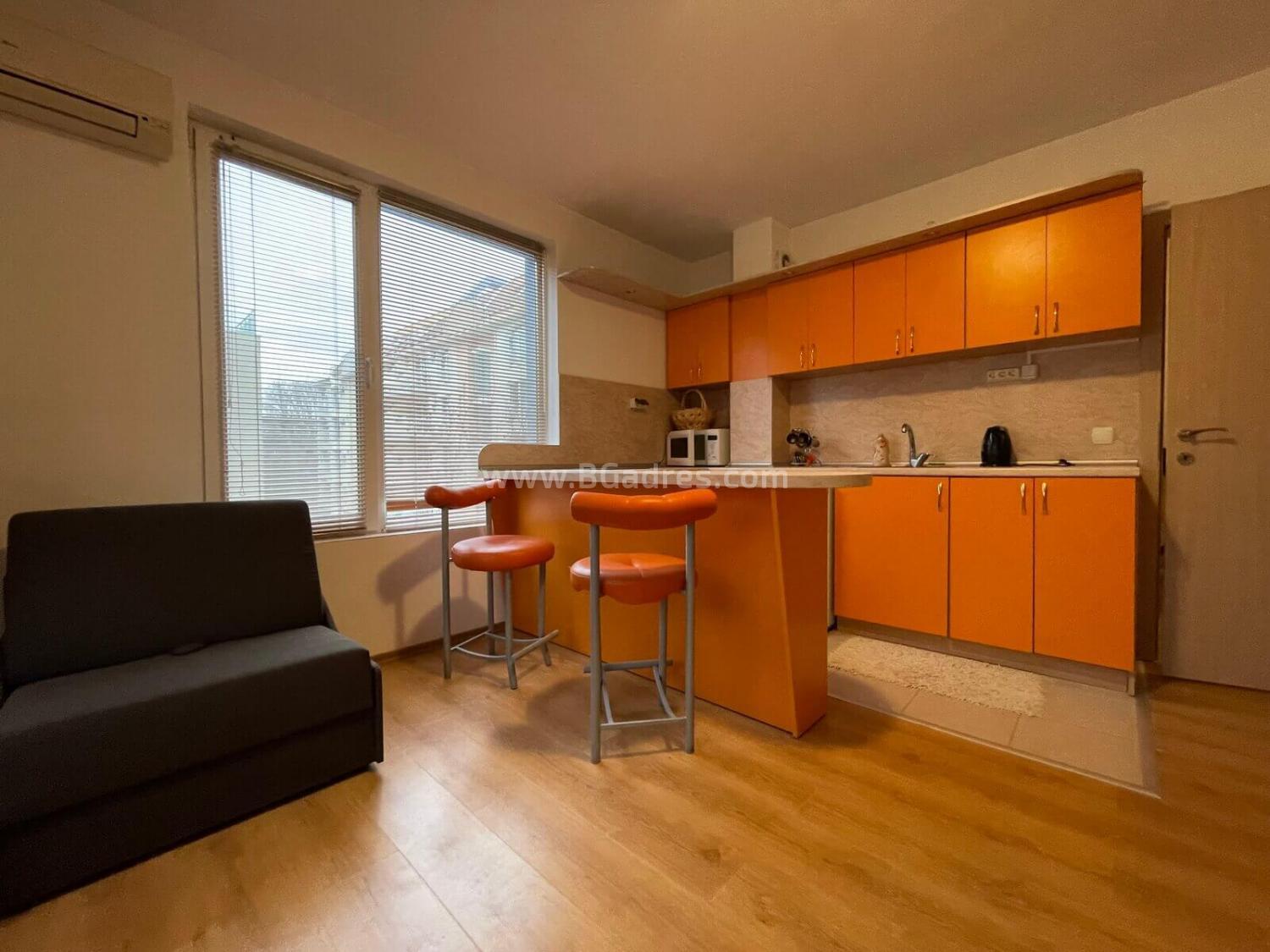 Cheap apartment with low maintenance fee І №2815