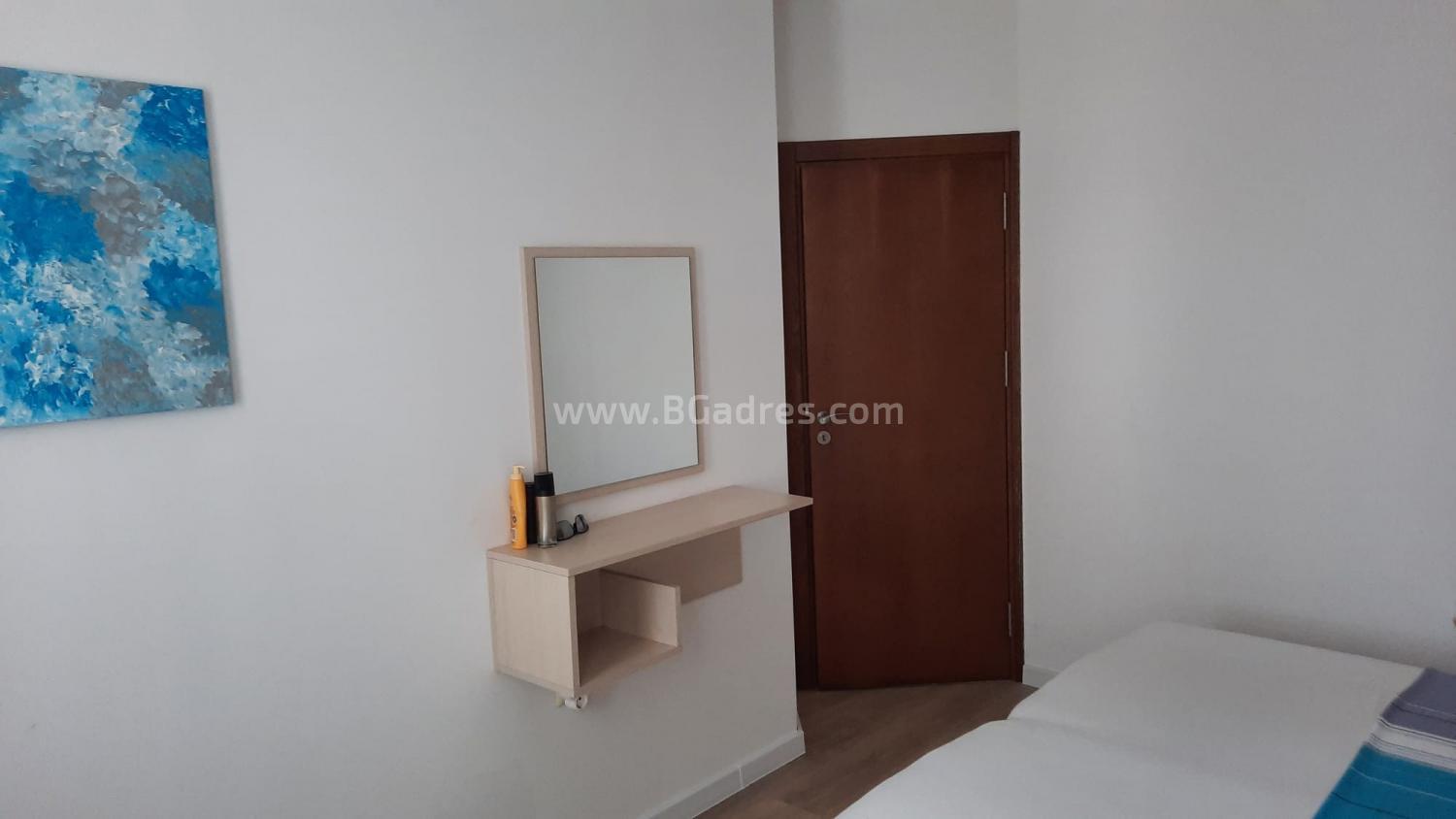 Apartment with low maintenance fee by the beach | No. 2233