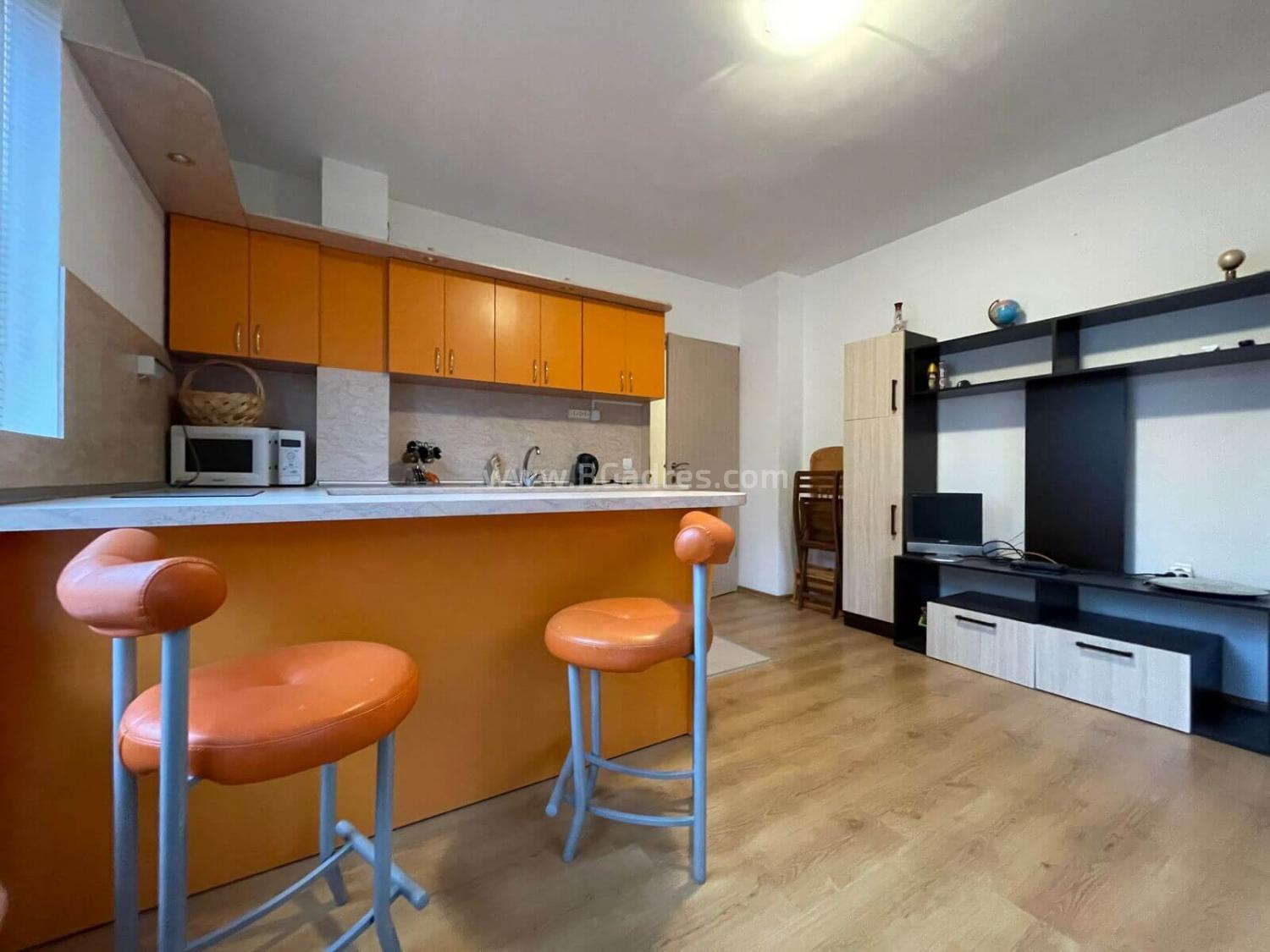 Cheap apartment with low maintenance fee І №2815