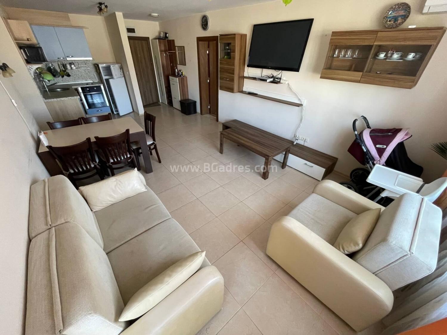 Große Drei-Zimmer-Wohnung in Ravda I №2525