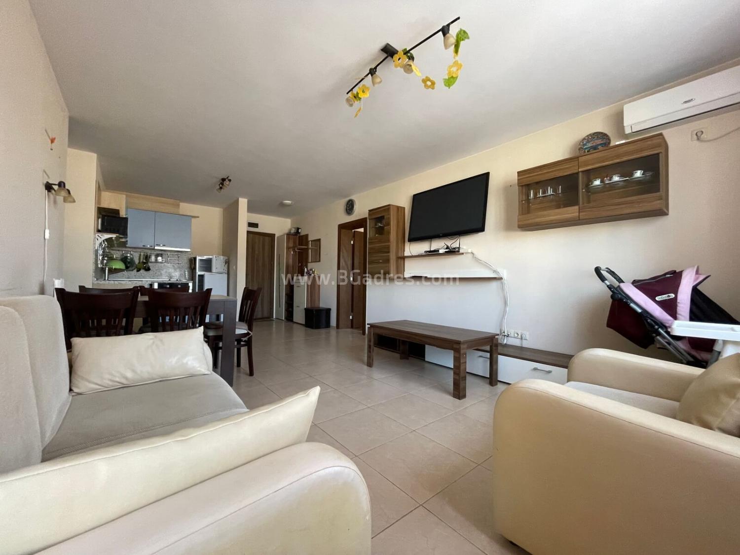 Große Drei-Zimmer-Wohnung in Ravda I №2525