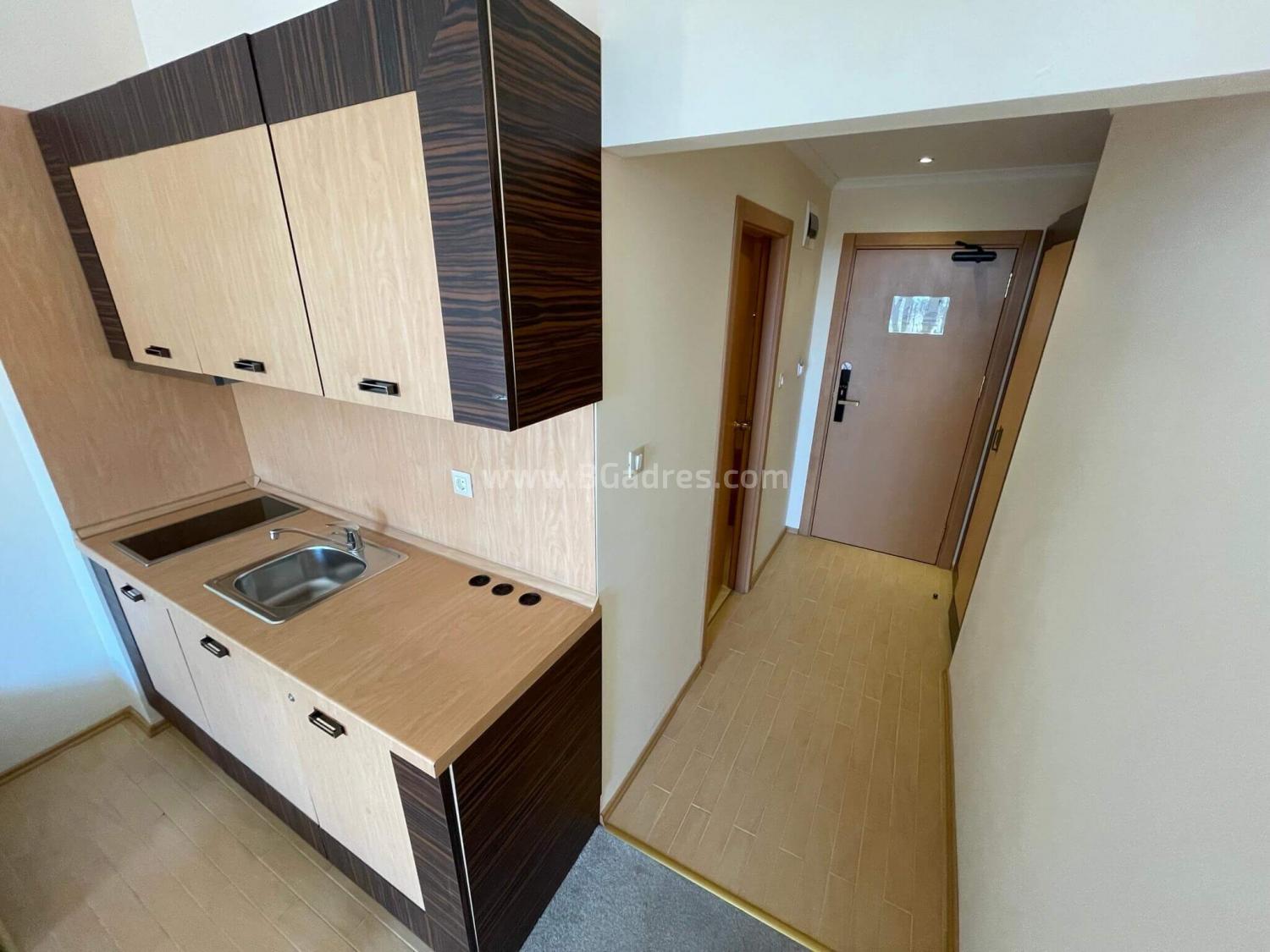 Большая студия на первой линии | №2259