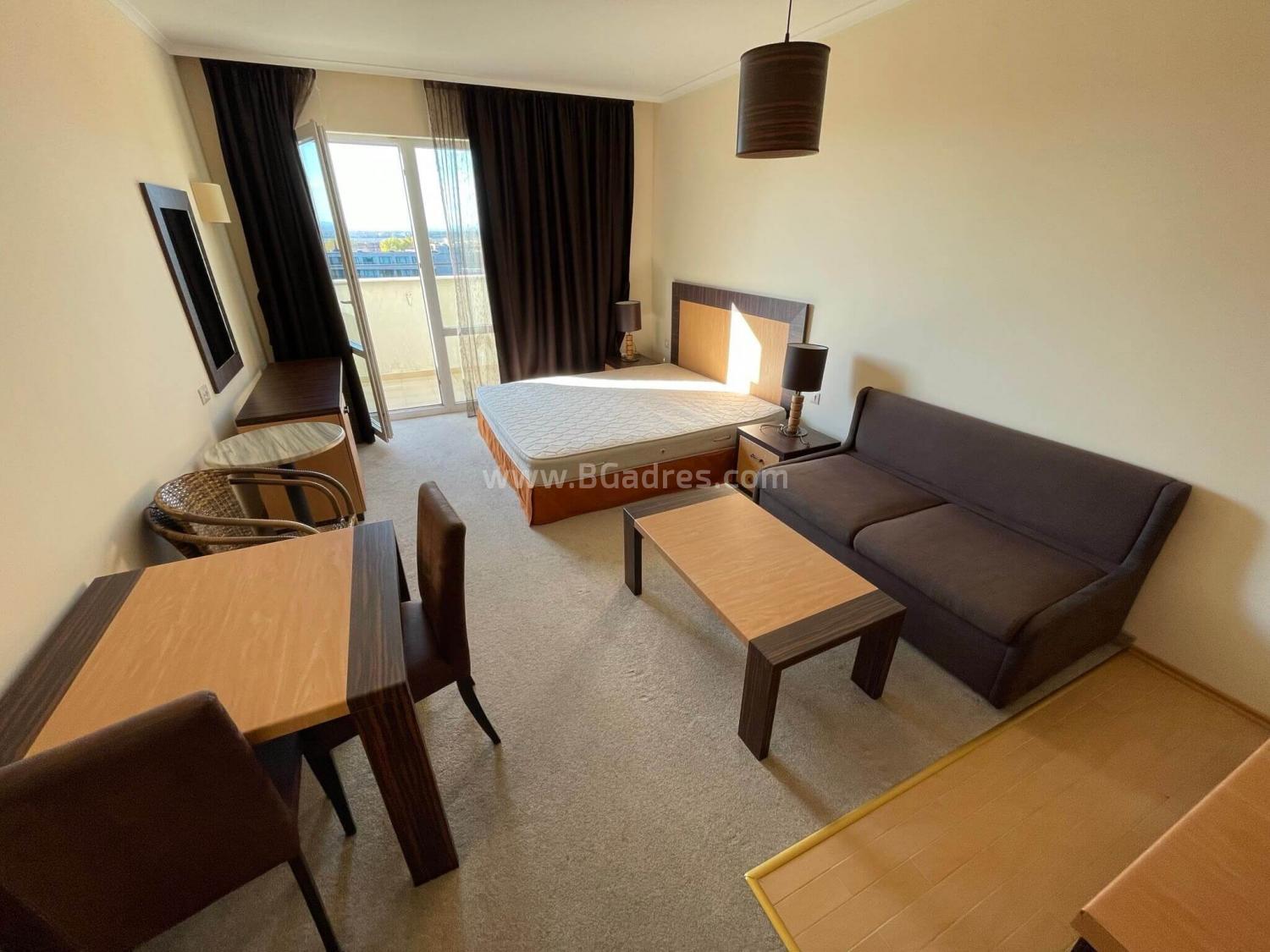 Большая студия на первой линии | №2259