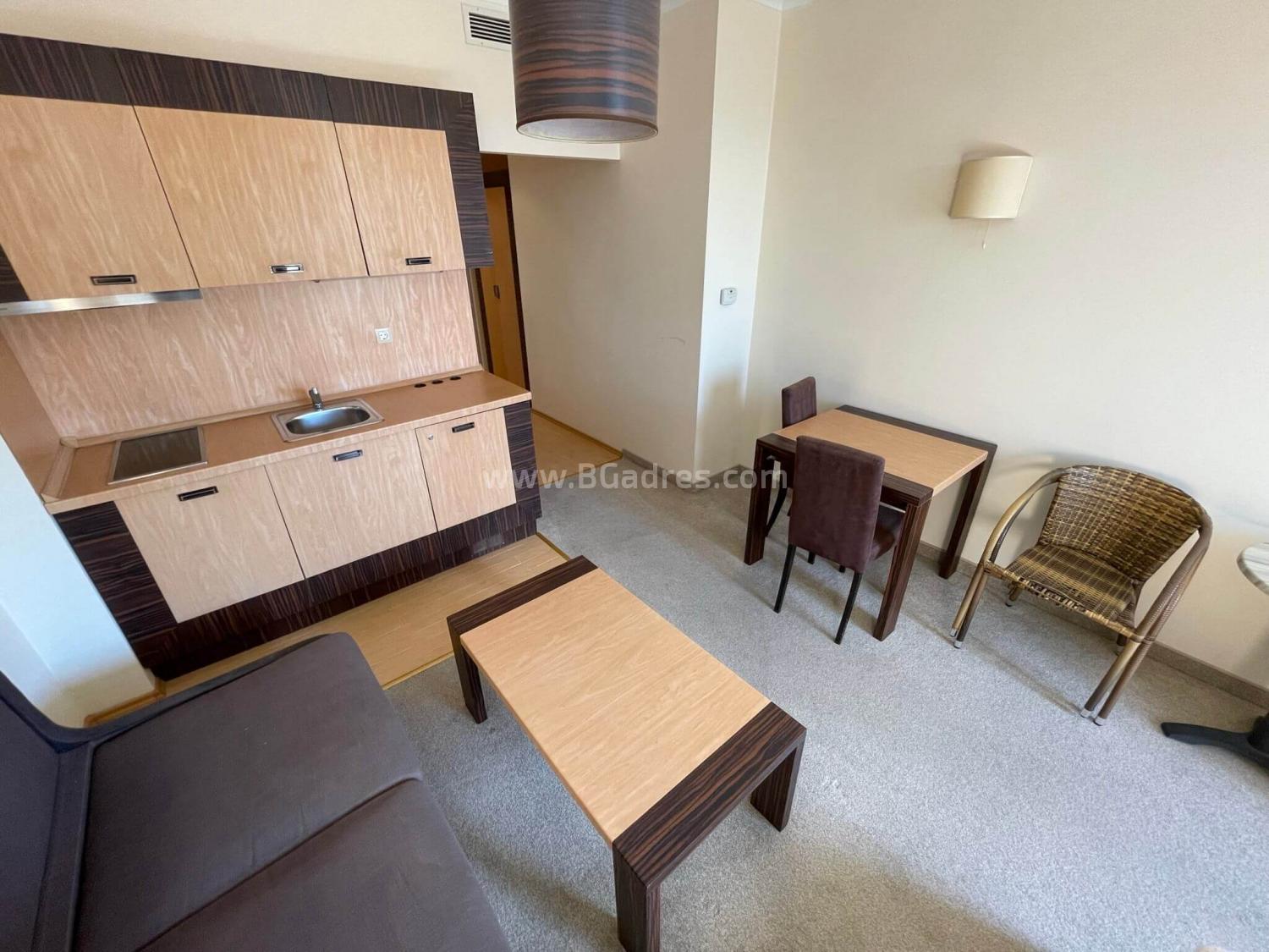 Большая студия на первой линии | №2259