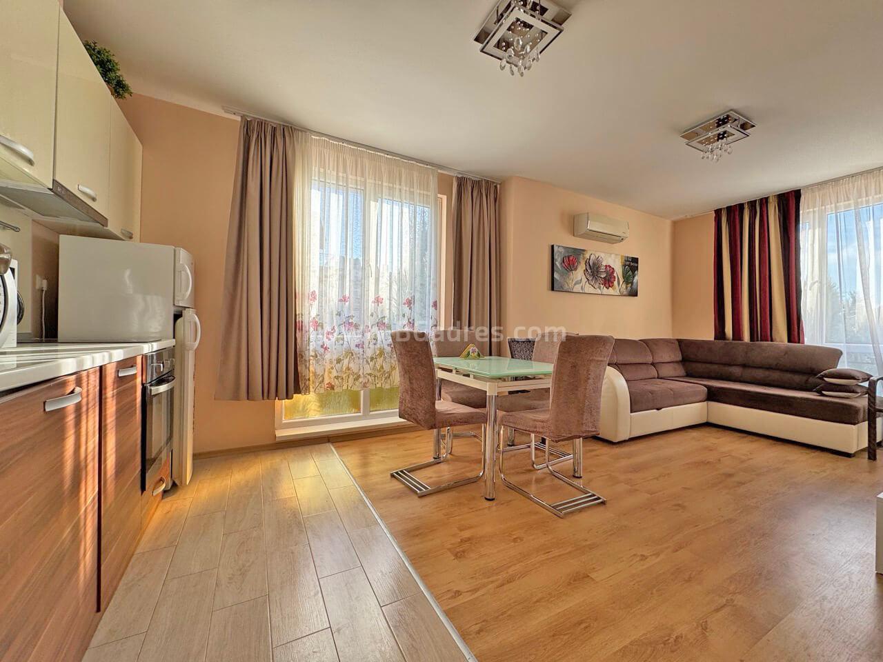 Квартира в комплексе Мессембрия Палас І №4565