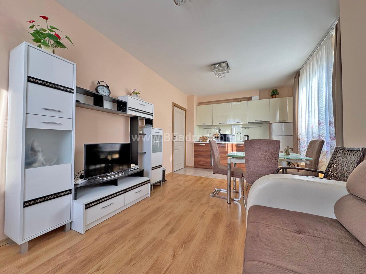 Квартира в комплексе Мессембрия Палас І №4565