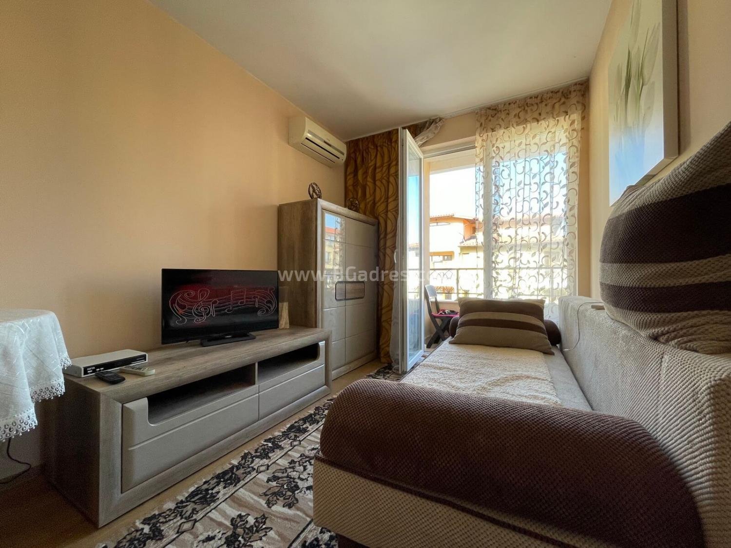 Two-room apartment in Mesambria Resort I №2516