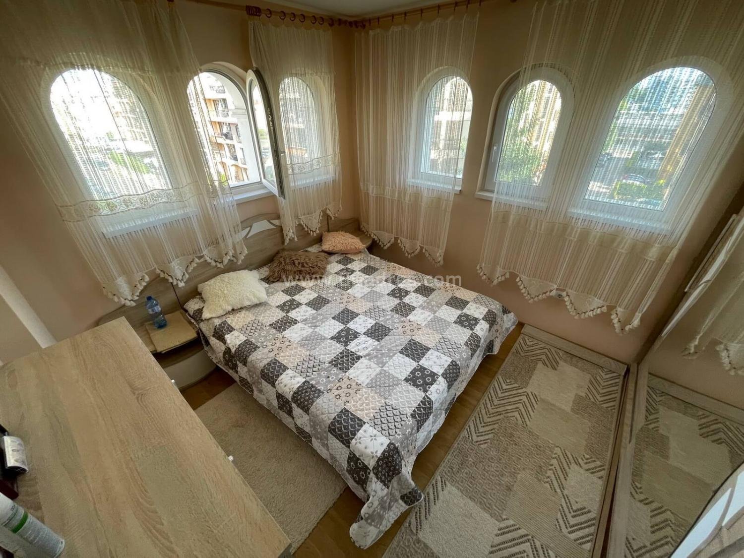 Two-room apartment in Mesambria Resort I №2516