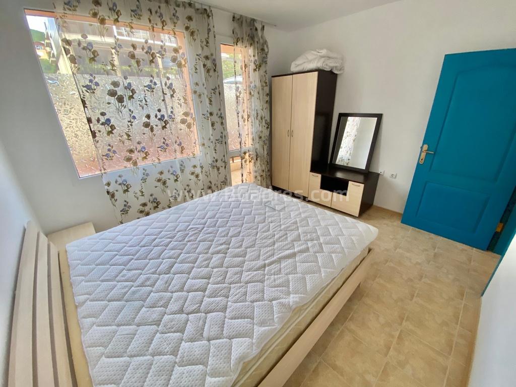 Inexpensive two-bedroom apartment in Sveti Vlas | No. 2107