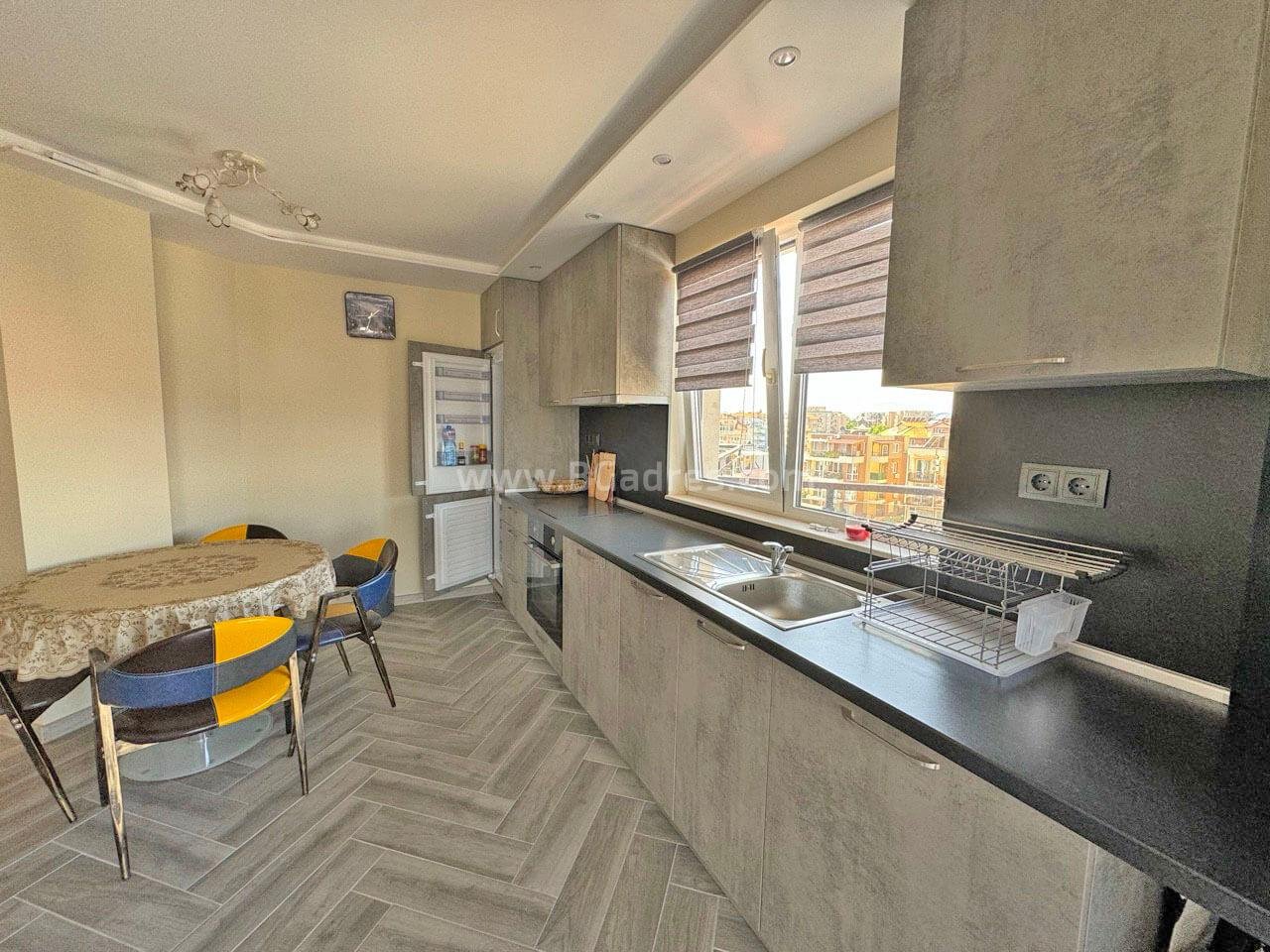 Sea view apartment in Ravda І №3689