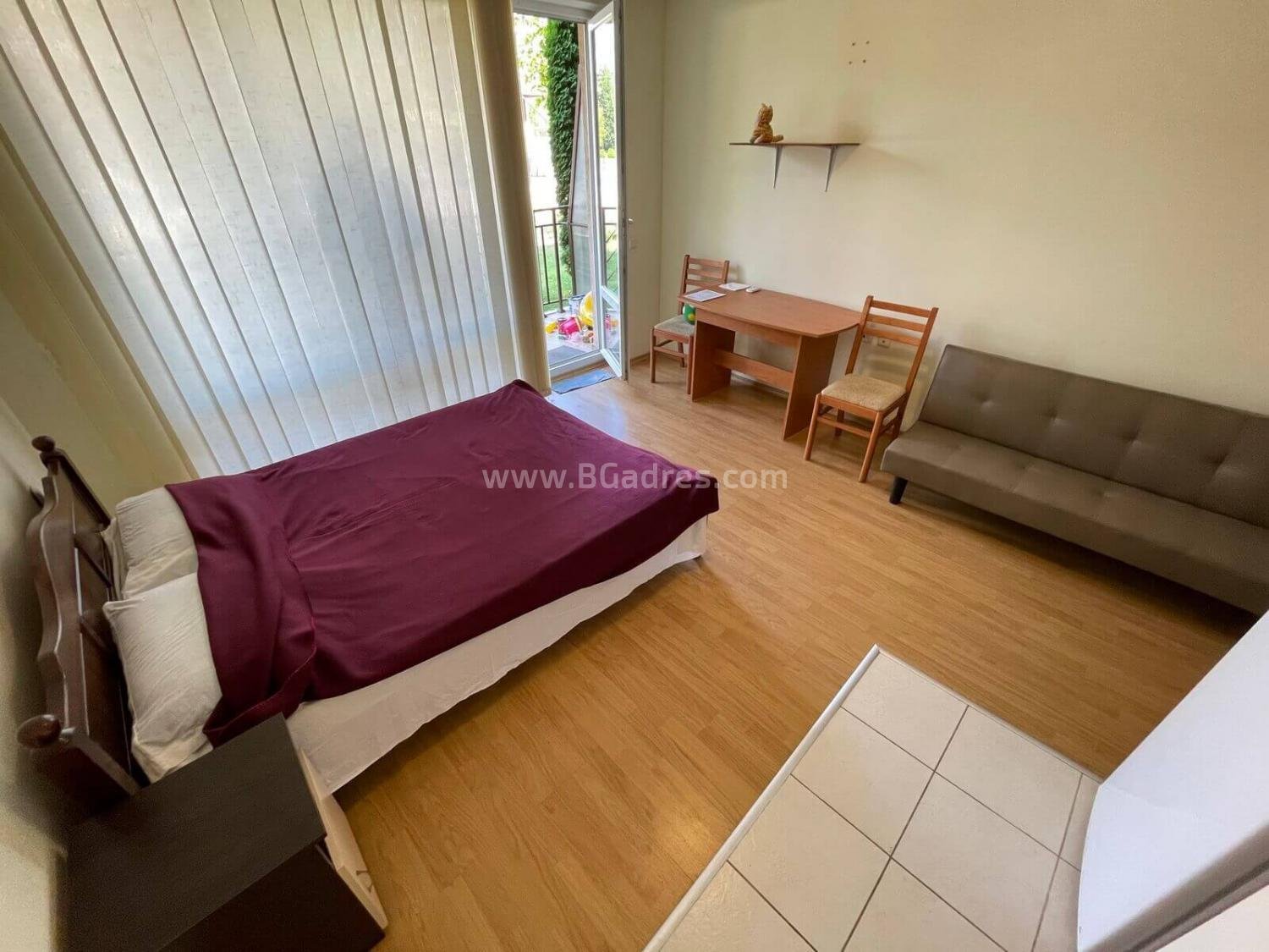 Geräumiges Studio mit Blick auf Schwimmbad І №2541