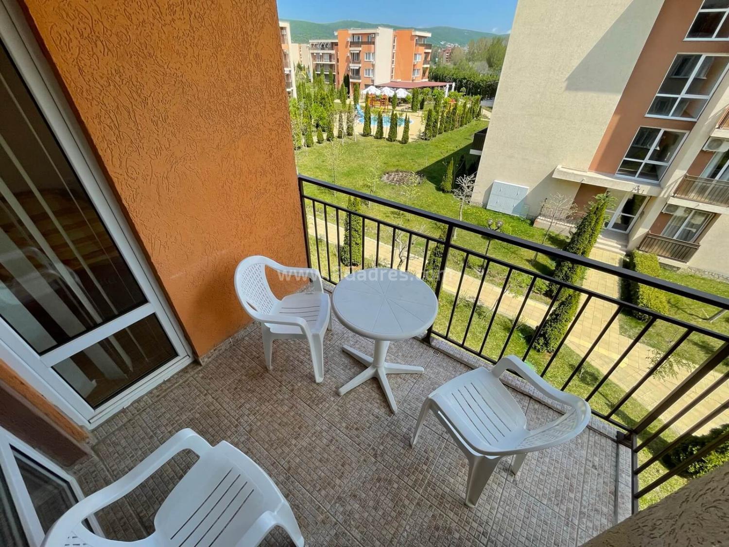 Inexpensive three-room apartment in Sunny Beach | №2390