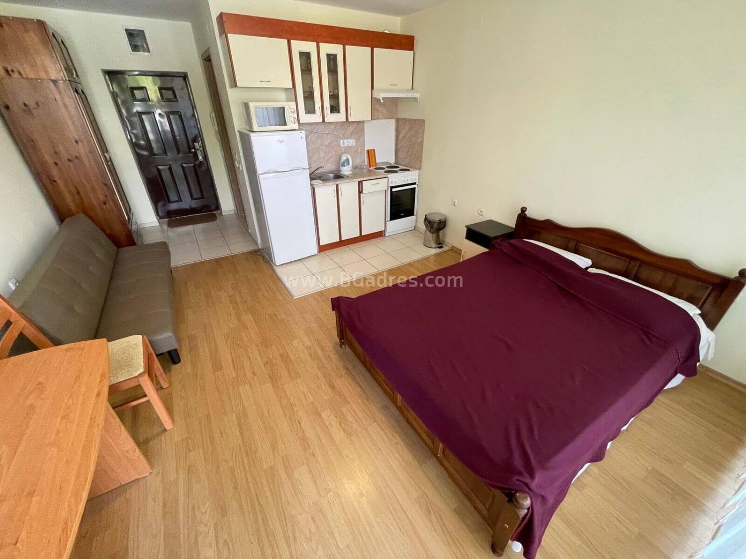 Geräumiges Studio mit Blick auf Schwimmbad І №2541