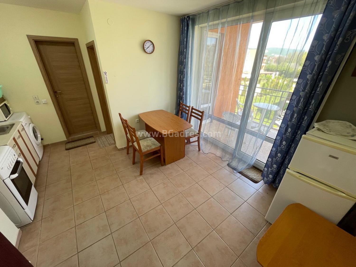 Inexpensive three-room apartment in Sunny Beach | №2390