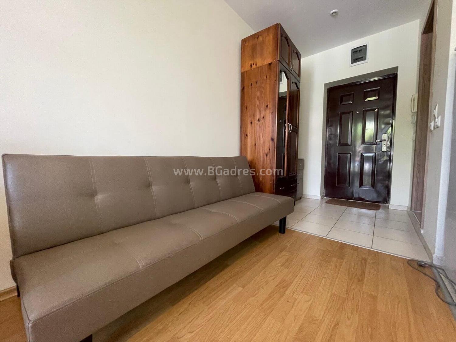 Geräumiges Studio mit Blick auf Schwimmbad І №2541