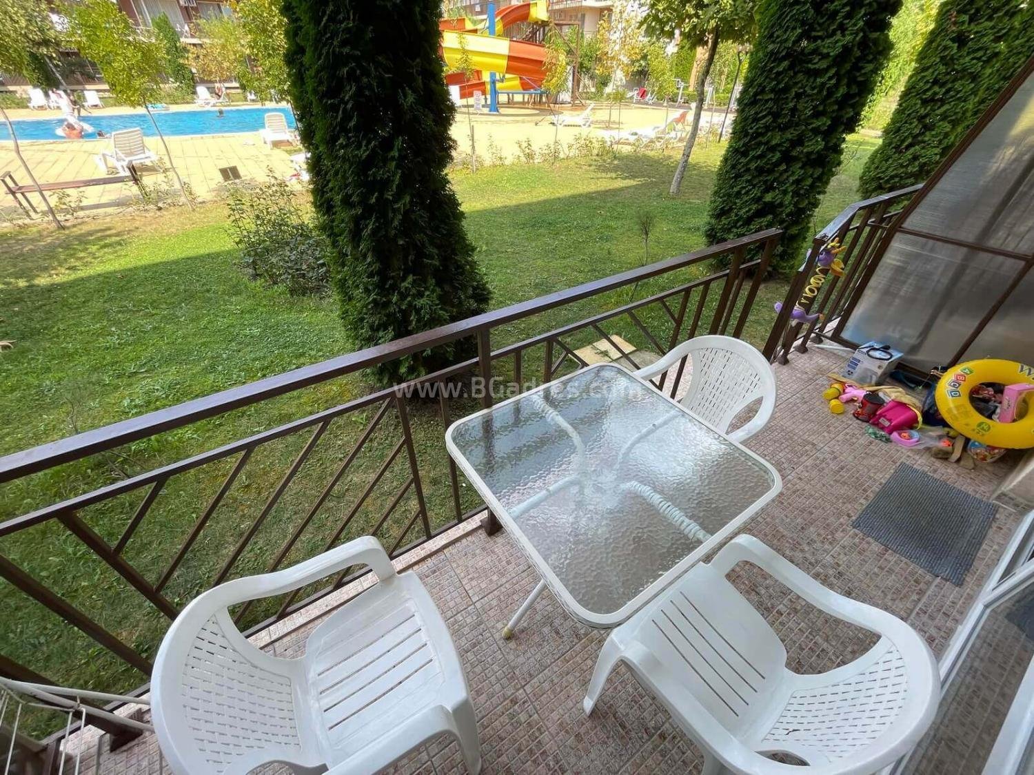 Geräumiges Studio mit Blick auf Schwimmbad І №2541